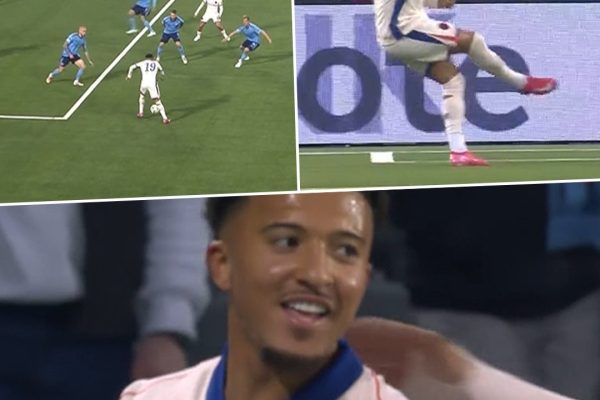 Jadon Sancho gives Chelsea the lead