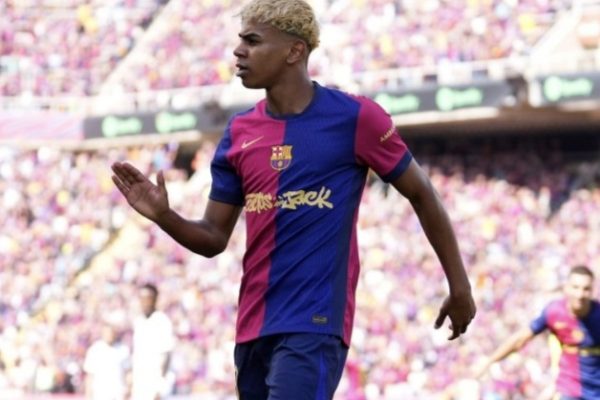 Lamine Yamal surprises everyone by asking Hansi Flick to exclude one of Barcelona’s players from the starting lineup for the remainder of the season!