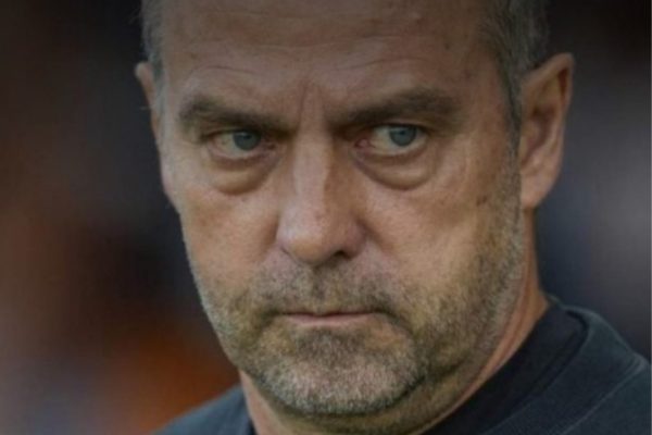 Barcelona’s substitute star turns the tables and forces Hansi Flick to reconsider his decision to let him leave!