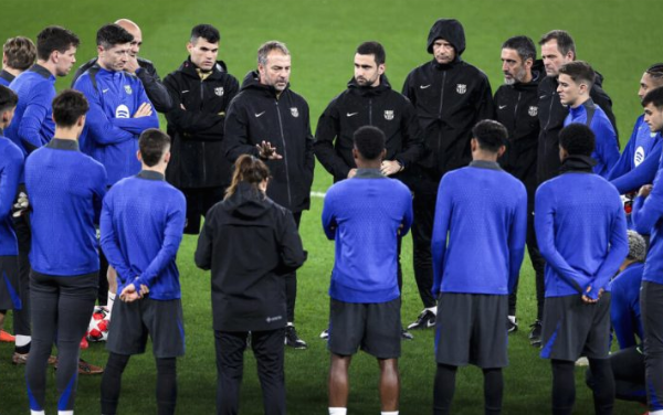 TENSION AT BARCELONA: Players Urge Flick to Drop player from El Clásico Squad!