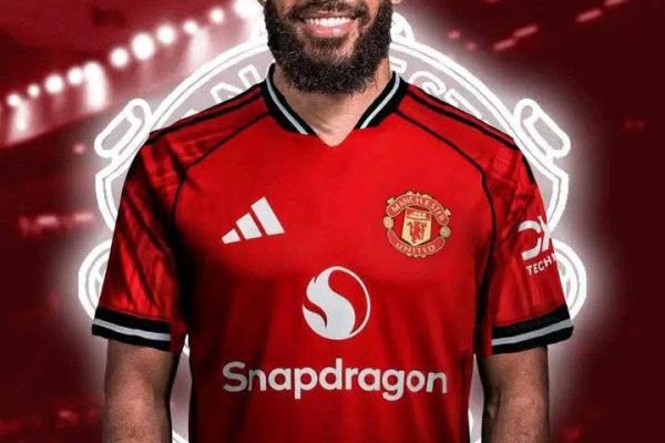 🚨𝐁𝐑𝐄𝐀𝐊𝐈𝐍𝐆: Bryan Mbeumo is expected to arrive at Manchester United this week before the squad goes on tour with a breakthrough in negotiations expected in the coming days.