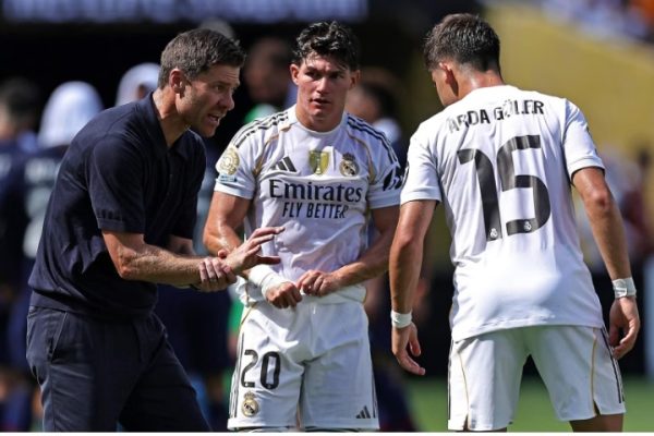 OFFICIAL DECISION on Real Madridās number 10 shirt from manager Xabi Alonso: āI think he has all the qualities of a superstar and deserves that shirt.ā