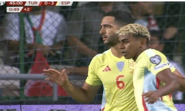 This is the first historic goal to be registered under the names of Spainâs players in the World Cup qualifiers, due to the incredible way in which they scored this unbelievable goal.